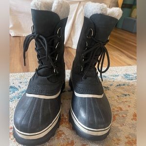 Sorel Black Caribou Winter Boots with White Trim